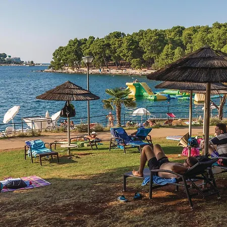 Vcemina Vi Apartman