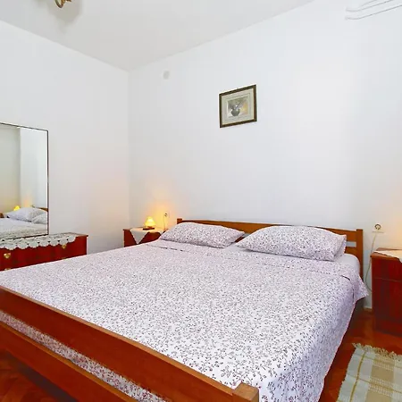 Vcemina Vi Apartman