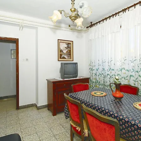 Vcemina Vi Apartman